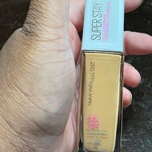 Maybelline SuperStay Foundation Golden Beige Full Coverage